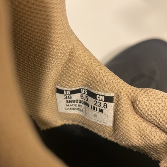 Shimano RC3 cycling shoes, Size 38 (US 6.5) - Picture 4 of 9